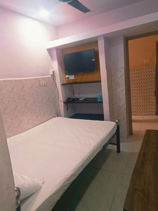 Spot On Sri Krish Hotel Vellore Exterior photo
